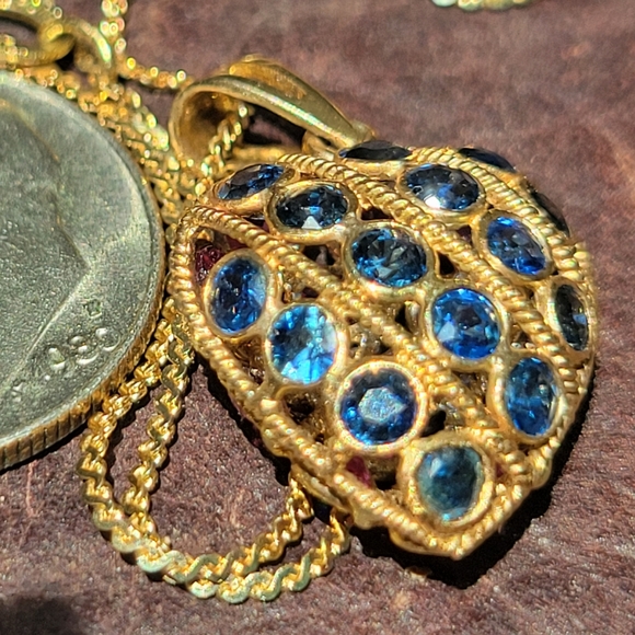 14k gold puff heart pendent filigree reversible Saphires & Rubies 15" 14k chain - Picture 6 of 10